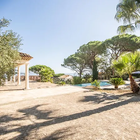 Magnifique A 100 M Climatisation Vue Exceptionnelle * סן-מקסים