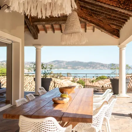 Magnifique A 100 M Climatisation Vue Exceptionnelle Villa
