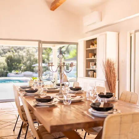 Magnifique à 100 M Climatisation Vue Exceptionnelle * Sainte-Maxime