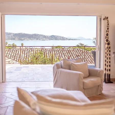 Villa Magnifique à 100 M Climatisation Vue Exceptionnelle Sainte-Maxime